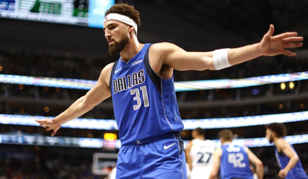 转会市场的 转会市场的