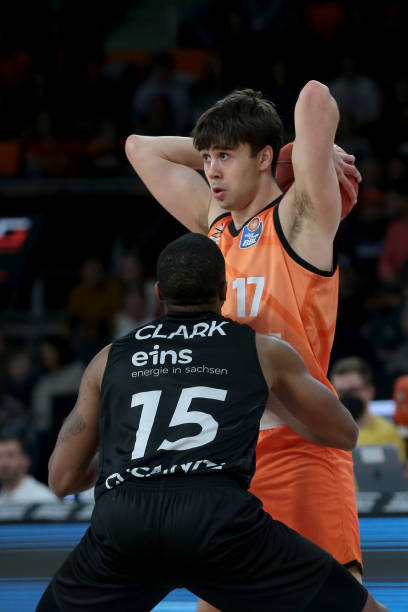 失球数低于 失球数低于